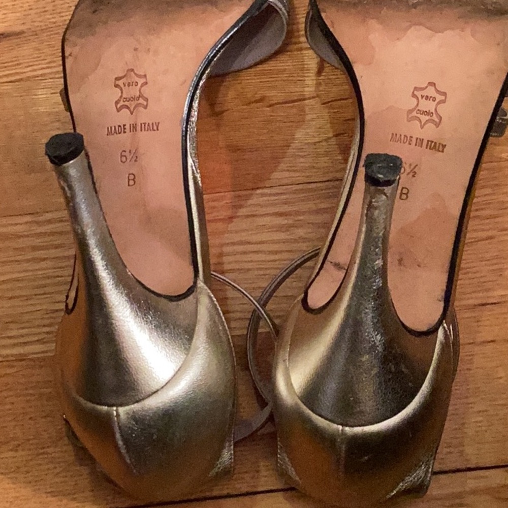 Cynthia Rowley by Zeitgeist scrappy gold & silver sandals size 6.5 /3.25 in heel - Picture 7 of 7